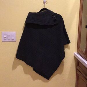 Chic sweater Asymmetrical gray Poncho z3